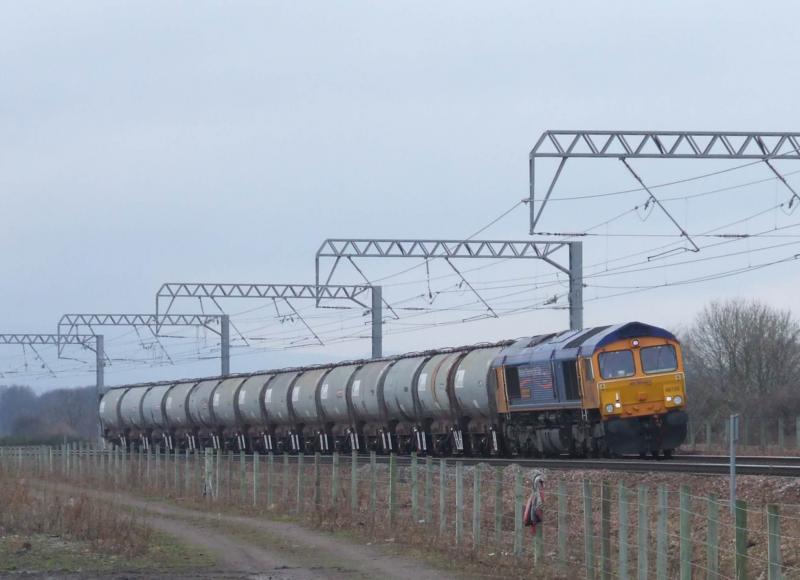 6E59 approaches Prestonpans 29 January 2009: 6E59 Waterloo Goods to Doncaster approaches Prestonpans with 66720 on 29 January 2009 Photo of 6E59 approaches Prestonpans 29 January 2009