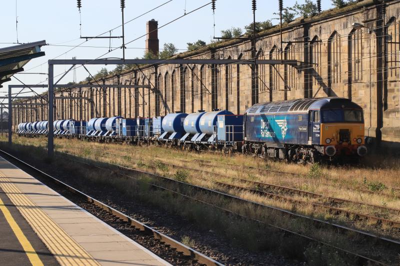 RHTT Sets at Carlisle: Thunderbird 57304 buffered up to 4 RHTT sets at Carlisle on 12/08/2022 3x2 and 1x3 Sandite units and Water Jets Photo of RHTT Sets at Carlisle