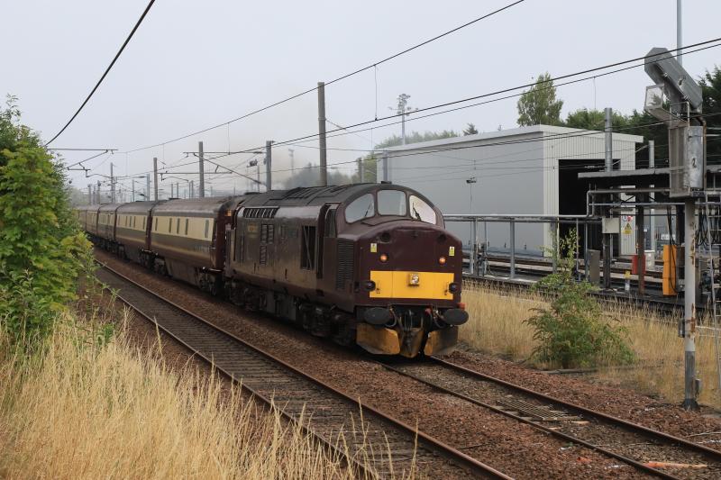 5Z72: 37516 on 5Z72 16.14 Joppa Straight to Waverley passing Craigentinny on 13/08/2022. Period of no Sun and Mist. Photo of 5Z72