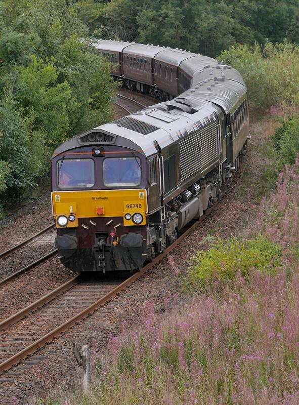 Inverkeithing Scotsman: 66746 leads the 'Royal Scotsman' round the Inverkeithing Central/East curve on 22 August 2022, bound for Keith. Photo of Inverkeithing Scotsman