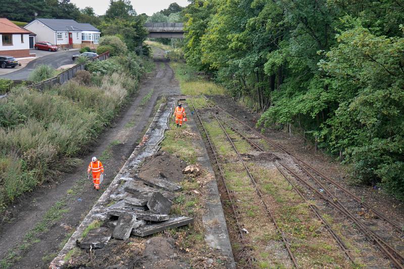 Cameron Bridge east end: Platform edging has been removed along the entire length of one platform face - enhanced clearance for equipment?
22 August 2022. Photo of Cameron Bridge east end