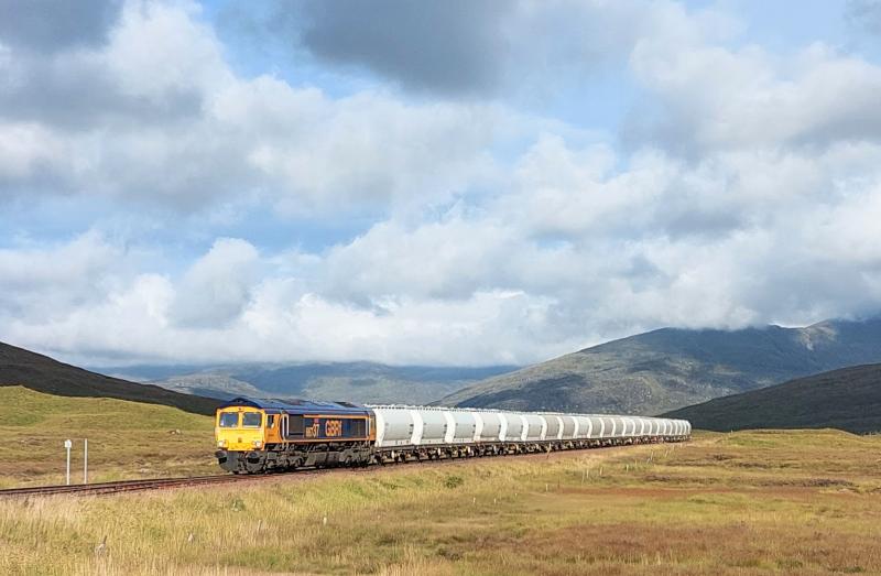 Corrour: 66737 Lesia working 6E45 08.07 Fort William - North Blyth crossing Corrour Summit. 07.09.2022. Photo of Corrour