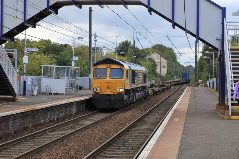 4E04: 66715 on 4E04 11.06 Mossend P.D. Stirling to Doncaster Iport at Slateford on 21/09/2022 Photo of 4E04