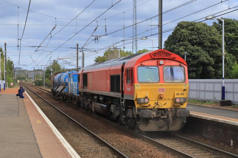 3S93: 66105 on the rear 66187 leading on 3S93 07.48 Stirling to Slateford Depot at Slateford on 21/09/2022 Photo of 3S93