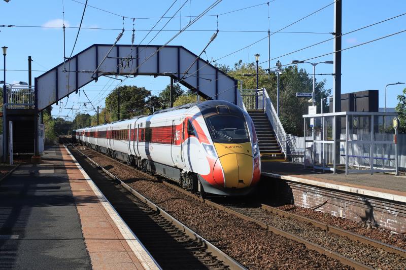 1F02: 800209 + 801107 on 1F02 076.07 Leeds to Edinburgh diverted via Slateford on 24/09/2022 Photo of 1F02
