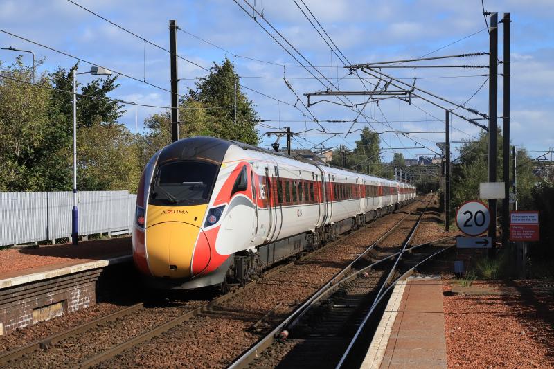 1F02: 801107 on the rear with 800209 on 1F02 076.07 Leeds to Edinburgh diverted via Slateford on 24/09/2022 Photo of 1F02