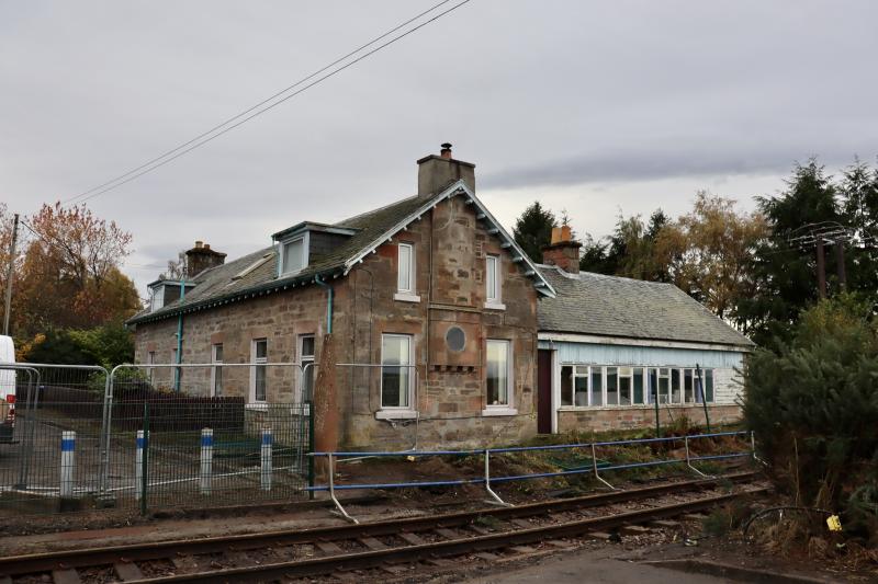 Former Dalcross Station: Taken from north side of the road crossing which is now closed to the public. Station closed in 1965 and is now a private residence. Photo of Former Dalcross Station