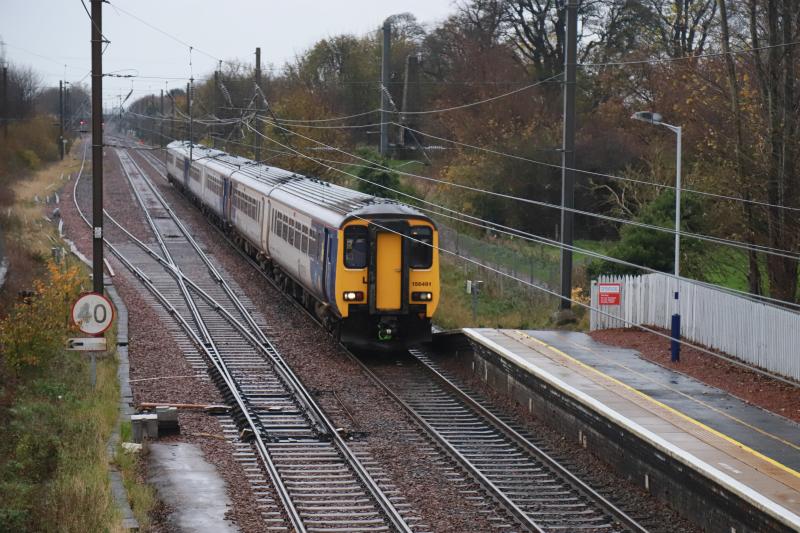 5N30: 156491 + 156451 + 156465 on 5N30 08.00 Heaton T & RSMD to Preston C.S. approaching Prestonpans on 23/11/2022 Photo of 5N30