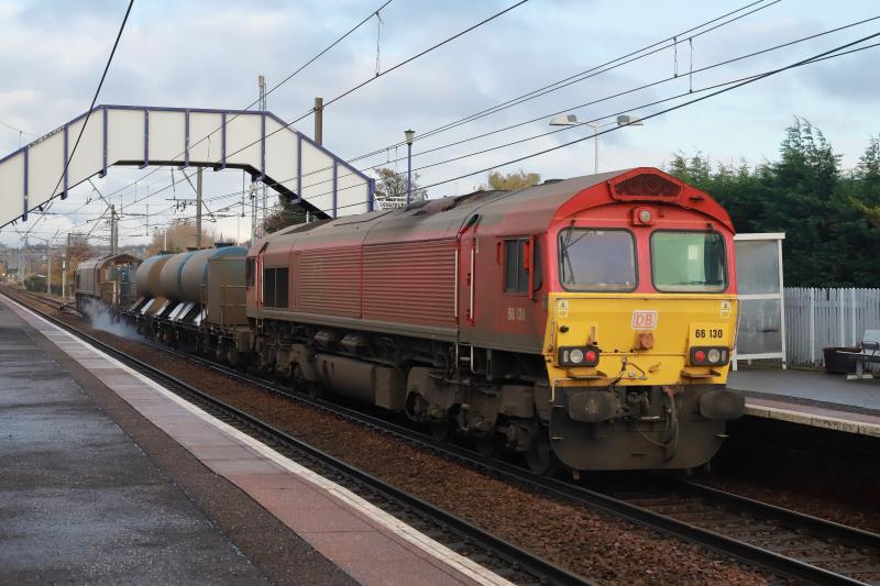 3S93: 66130 on the rear of 3S93 07.48 Stirling to Slateford Depot at Slateford on 22/11/2022. 66130 not as dirty as 66111 Photo of 3S93
