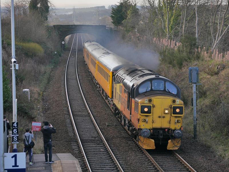 Dalgety 37s: Colas 37099 passes Dalgety Bay with the PLPR test train on 22 December. 37175 is on the rear. Photo of Dalgety 37s