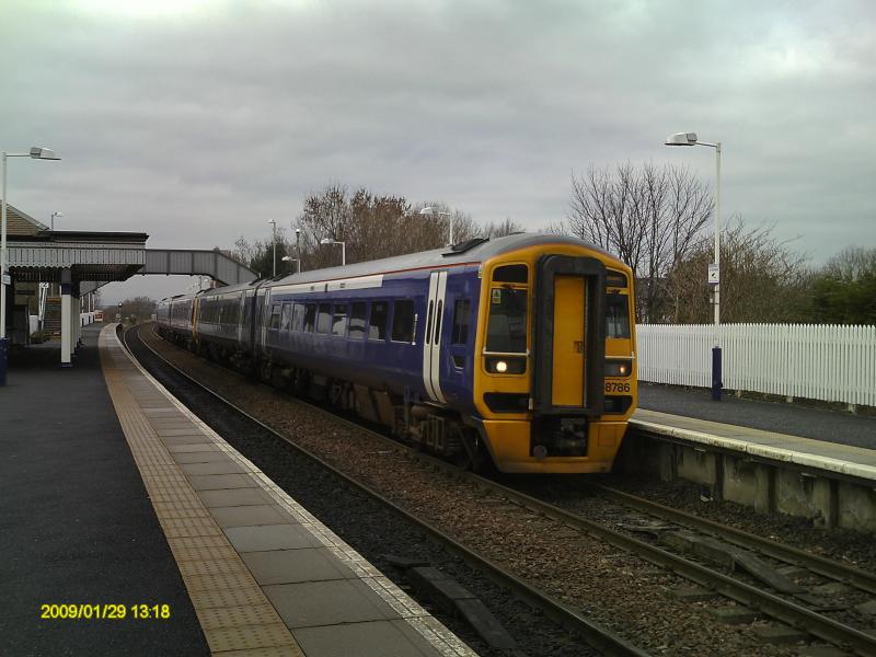 158786: 158786 joined to anothe class 158 awaiting departure from dalmeny station Photo of 158786