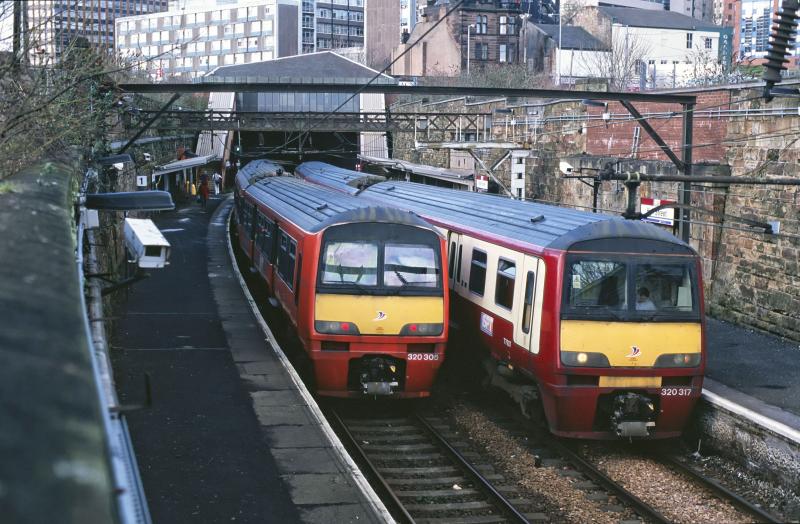 Photo of GLASGOW HIGH STREET 1.3.2000.jpg