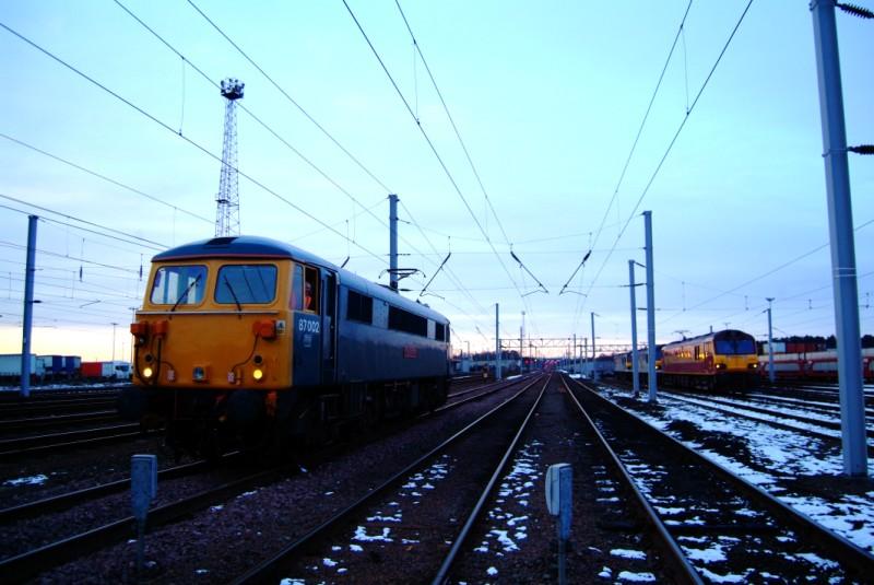 87002 Mossend 05/02/09: A blast from the past in 2009, Mossend No.1 Up Reception road. Photo of 87002 Mossend 05/02/09