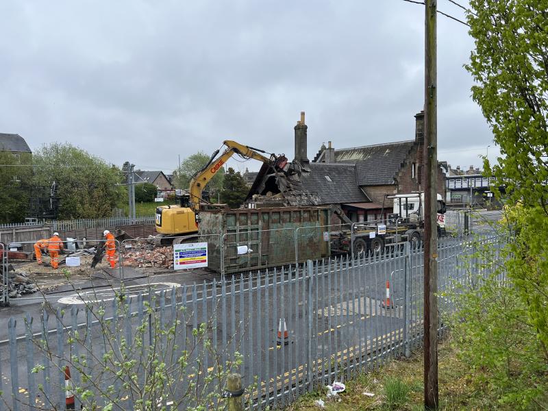 Photo of Station house Larbert demolition