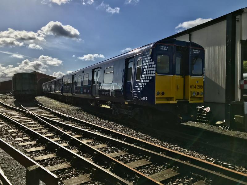 Photo of Class 614 209