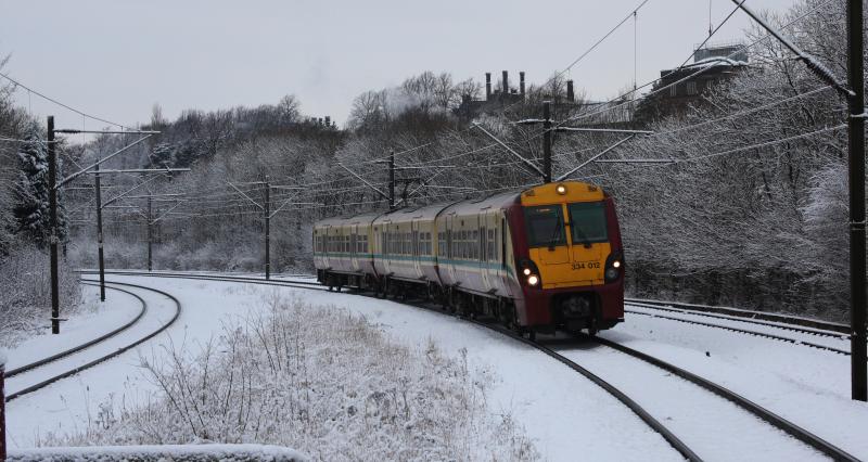 Snow stopping Scotrail: 334012 in the snow at Hyndland Feb 2009 Photo of Snow stopping Scotrail