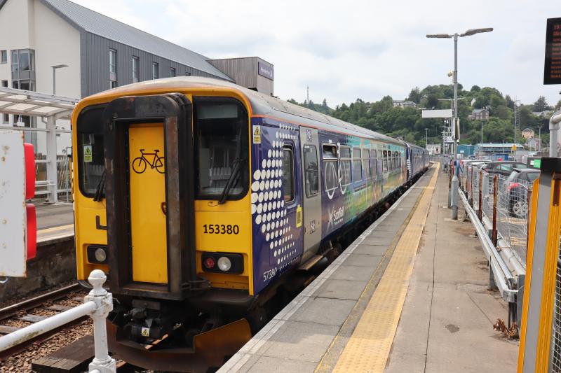 Photo of 153380 @ Oban Station