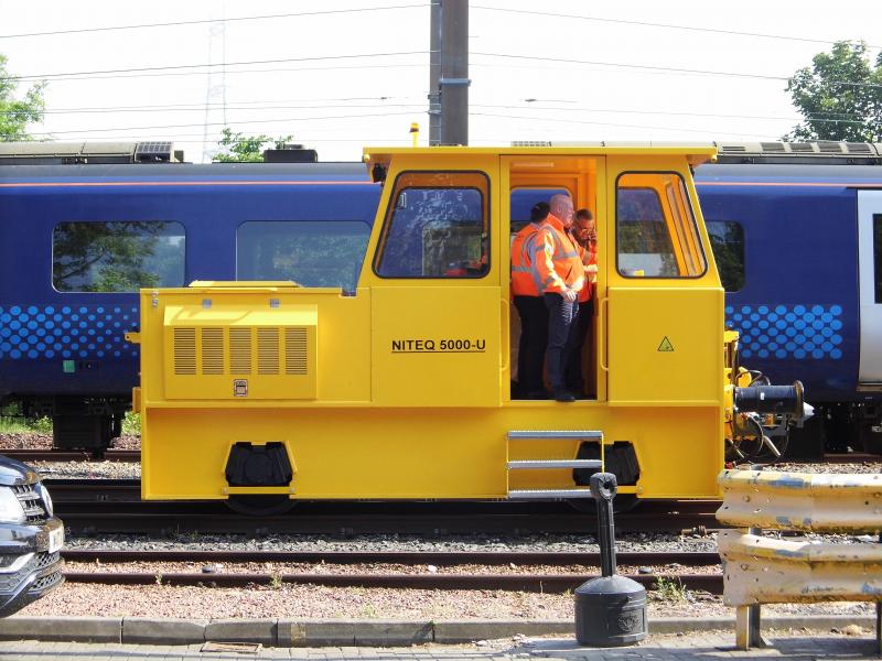 Photo of New Craigentinny shunter Niteq 5000-U