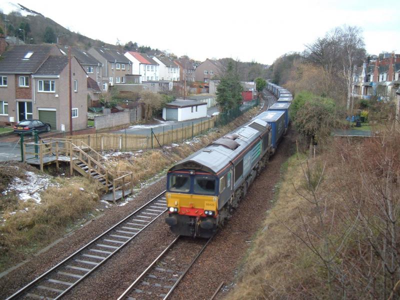 Tesco at Blackford Hill : Hot on the heels of 6G23 was this with 66425 . Photo of Tesco at Blackford Hill