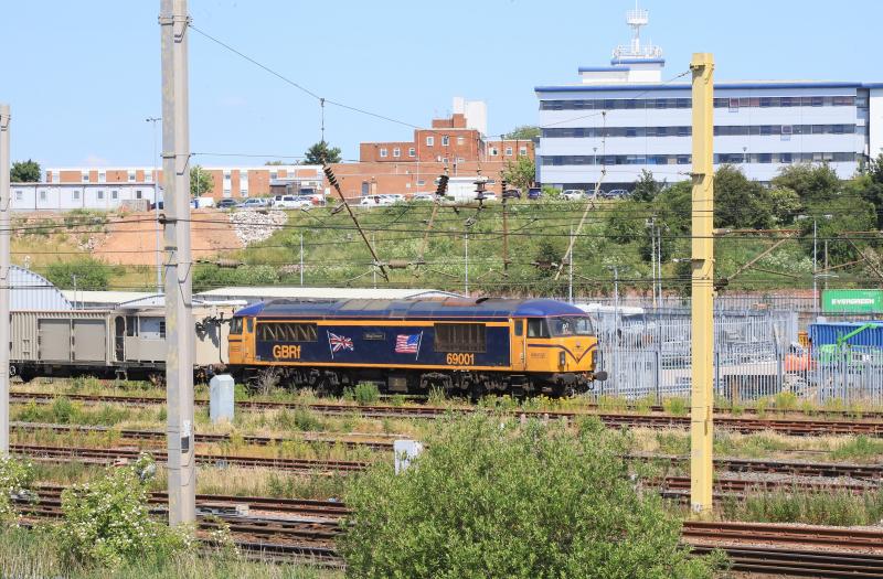 69001 on 3Q99: 69001 stabled on 3Q99 at Carlisle Upperby C.E. sidings on 15/06/2023. 3Q99 had arrived 3 hours early If anyone wants to photo here wait for the sun after 1pm Photo of 69001 on 3Q99