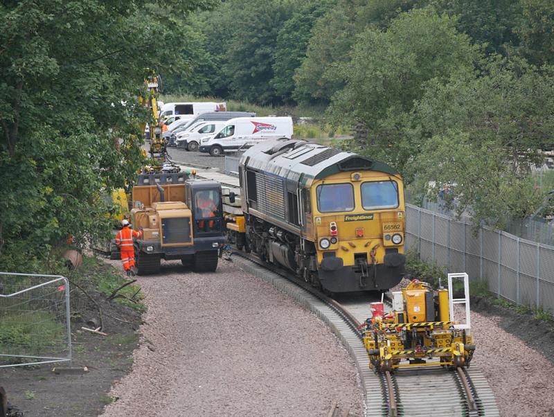 Kirkland 66: 66562 delivers concrete sleepers to the end of the line, alongside the Fife Heritage Railway compound, on 25 July. Photo of Kirkland 66