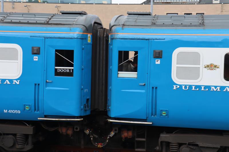 Midland Pullman - Window Bar: Looks as if this is LSL's solution to stopping people sticking their head out of the window. Photo of Midland Pullman - Window Bar