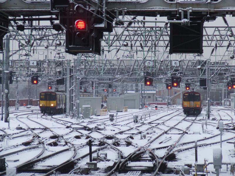 314's in the snow: Class 314's outside Glasgow Central on 9th February 2009 Photo of 314's in the snow