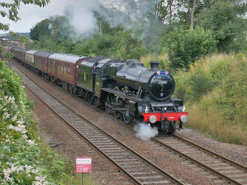 Dalgety Bay Leander: 45690 Leander nears Dalgety Bay with 'The Aberdonian' on 29 July. Photo of Dalgety Bay Leander