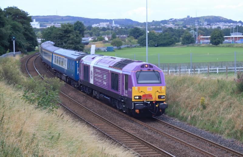 5Z13: 67007 on 5Z13 08.00 Mossend Down Yard to Edinburgh passing Peffermill Playing Fields 0n 13/08/2023 No sun as usual at this spot 5 times clouds have appeared. Photo of 5Z13