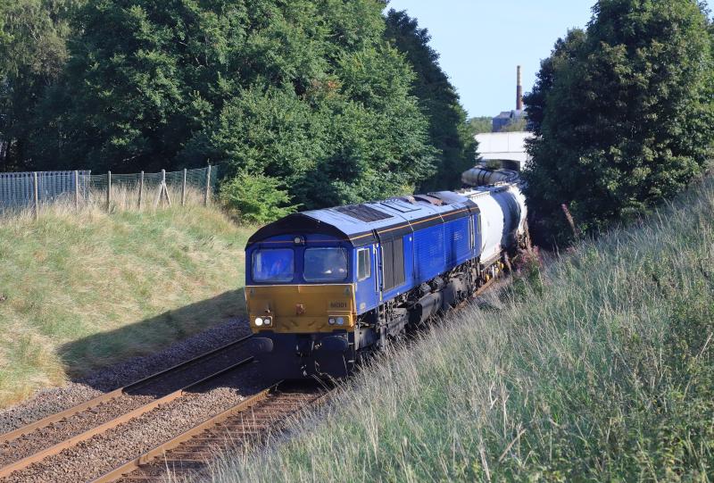 6S45: 66301 on 6S45 06.25 North Blyth to Fort William passing Peffermill Playing Fields on 12/09/2023 Photo of 6S45