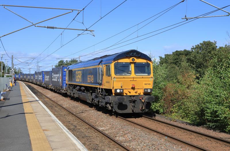 4E04: 66749 on 4E04 11.06 Mossend Euroterminal to Doncaster Iport at Newcraighall on 12/09/2023 Photo of 4E04