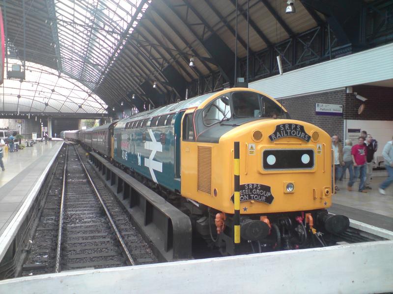 40145 at Queen Street: 40145 at Queen street on the route and branches railtour Photo of 40145 at Queen Street