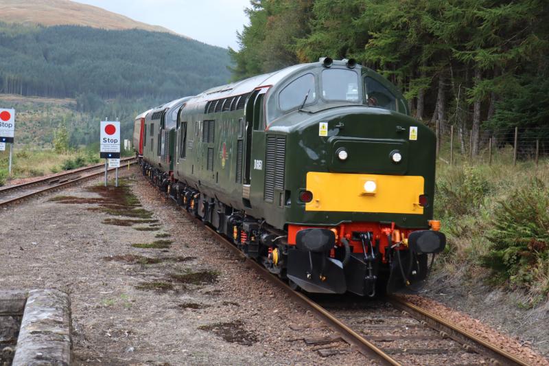 Photo of LSL Chairman's Train Heading for Alnmouth