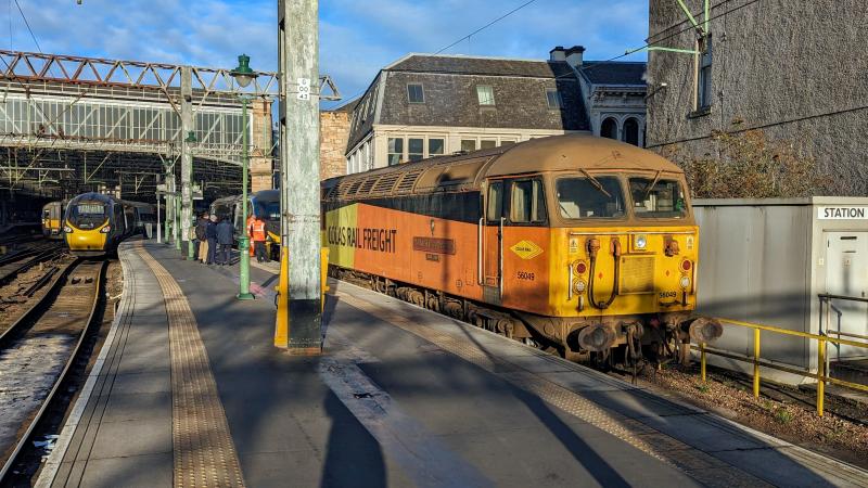 Photo of 56049 on 0Z99 at Glasgow Central