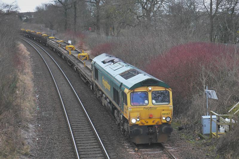 Dalgety 66: Freightliner 66567 nears Dalgety Bay with 6K01 from Newburgh to Millerhill. Photo of Dalgety 66