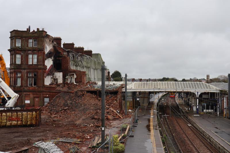 Ayr Station - Demolition Progress 12th April 24: Picture taken this afternoon. Seems now completely possible to operate, safely, at the least a non-electric service through the station? Photo of Ayr Station - Demolition Progress 12th April 24