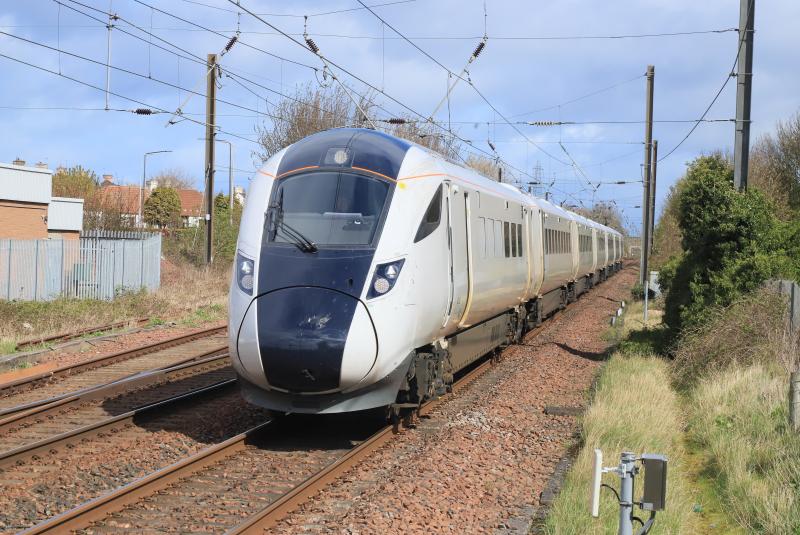 5Q07: 807002 on 11.25 Merchant Park Sidings to Oxley Car M D at Prestonpans on 15/04/2024 Photo of 5Q07