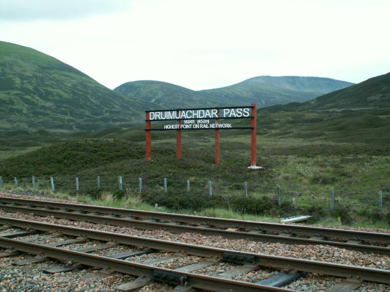 Druimuachdar Pass Summit: As the sign says 1484 ft high - above-sea-level Photo of Druimuachdar Pass Summit