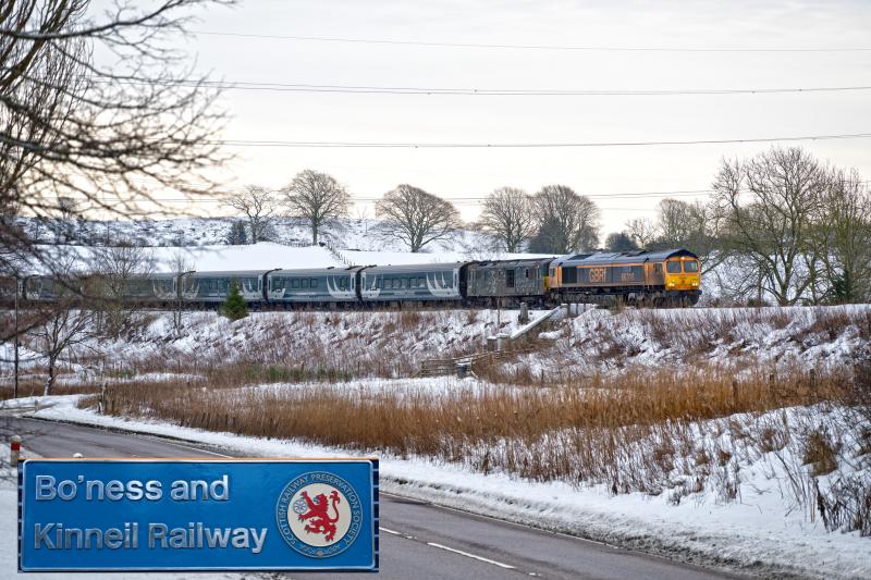 66310 +73966 ECS ABDN-IS AT PITCAPLE 12.1.25.jpg: ECS SLEEPER PASSES NORTH OF PITCAPLE ABOUT 25 MINS LATE HEADING FROM ABERDEEN TO INVERNESS Photo of 66310 +73966 ECS ABDN-IS AT PITCAPLE 12.1.25.jpg