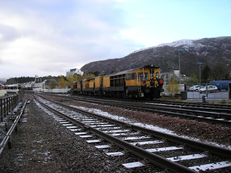 RAIL GRINDER SPML15: A wintry morning in Aviemore 16NOV05
Serco 79200 Rail Grinder Photo of RAIL GRINDER SPML15