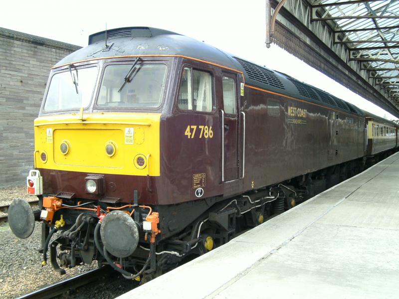 Roy Castle OBE at Perth: Upon arrival at Perth from Cleethorpes, the tail end of the train. 47 786 Roy Castle OBE Photo of Roy Castle OBE at Perth