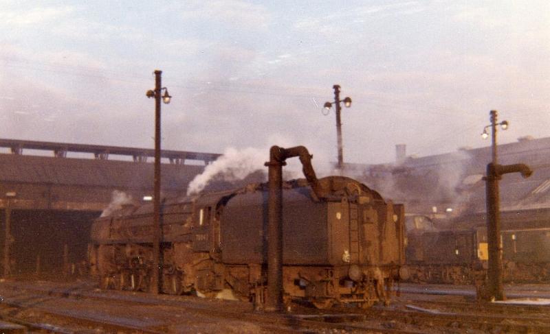 He shall remain nameless.......: 70047 the only Britannia never to get a name at Polmadie in December 1966 after coming in with an overnight Christmas extra. Photo of He shall remain nameless.......