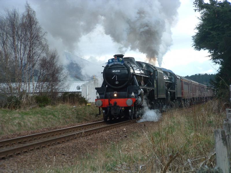 Gt Britain II departs Aviemore, Good Friday 2009: Photo of Gt Britain II departs Aviemore, Good Friday 2009