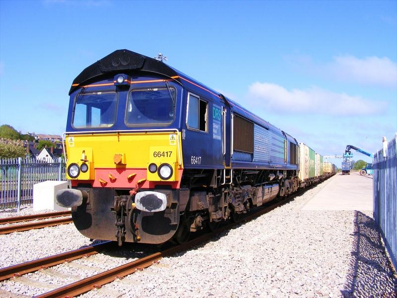 66417: 66417 stands at its destination after working 4A13 Grangemouth - Aberdeen Craiginches 'Intermodal' Photo of 66417