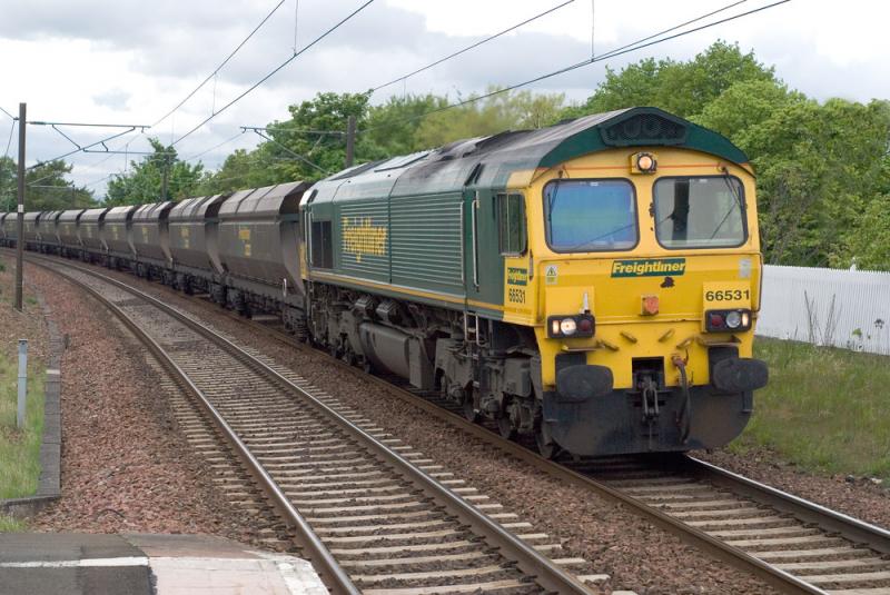 6E81 Leith Docks - Drax: FHH 66531 approaches Longniddry with a new coal flow for Freightliner. 18 May 2009 Photo of 6E81 Leith Docks - Drax