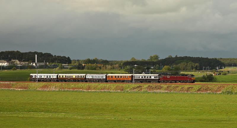 The Queen of Scots stock heads back south: Photo of The Queen of Scots stock heads back south