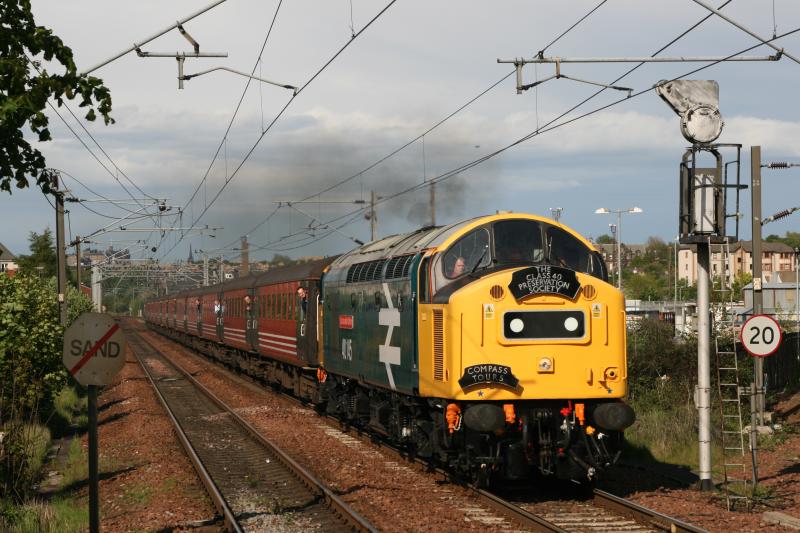 Photo of 40145 heading out of Edinburgh