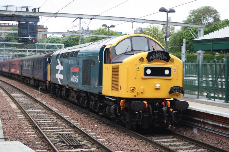 40145 : 40145 Arriving at Edinburgh Waverley on 23rd May 2009. Photo of 40145