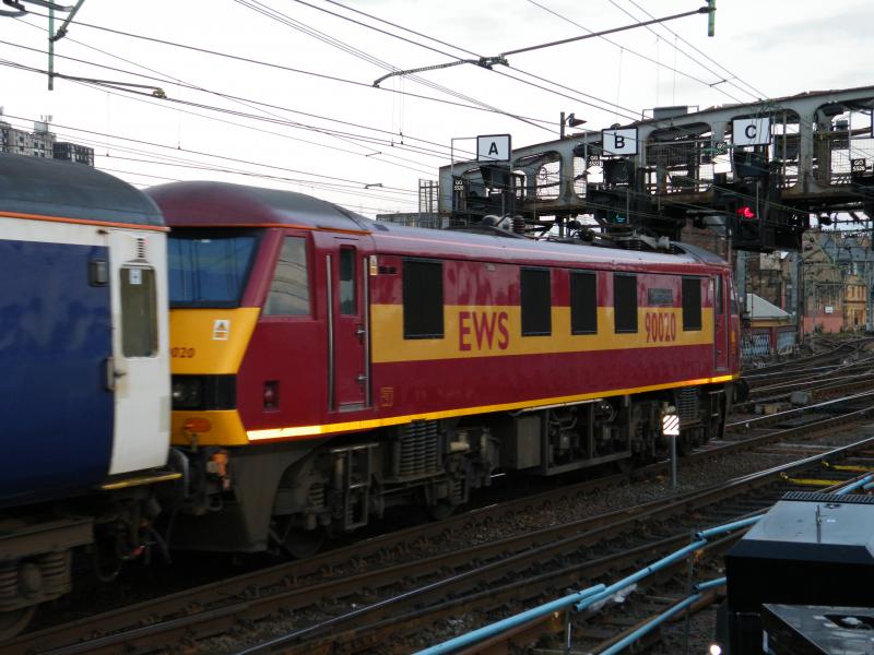 90 020 'Collingwood': Being towed with the ScotRail sleeper service by 67020 into Glasgow central Photo of 90 020 'Collingwood'