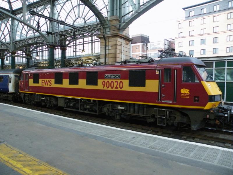 90 020 'Collingwood': Sat with the ScotRail sleeper service in Glasgow central. Photo of 90 020 'Collingwood'